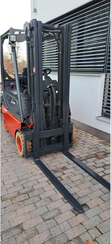 LINDE - E16P-02 - 2005 - FORKLIFT TRUCKS - Šakinis krautuvas: foto 4 LINDE - E16P-02 - 2005 - FORKLIFT TRUCKS - Šakinis krautuvas: foto 4
