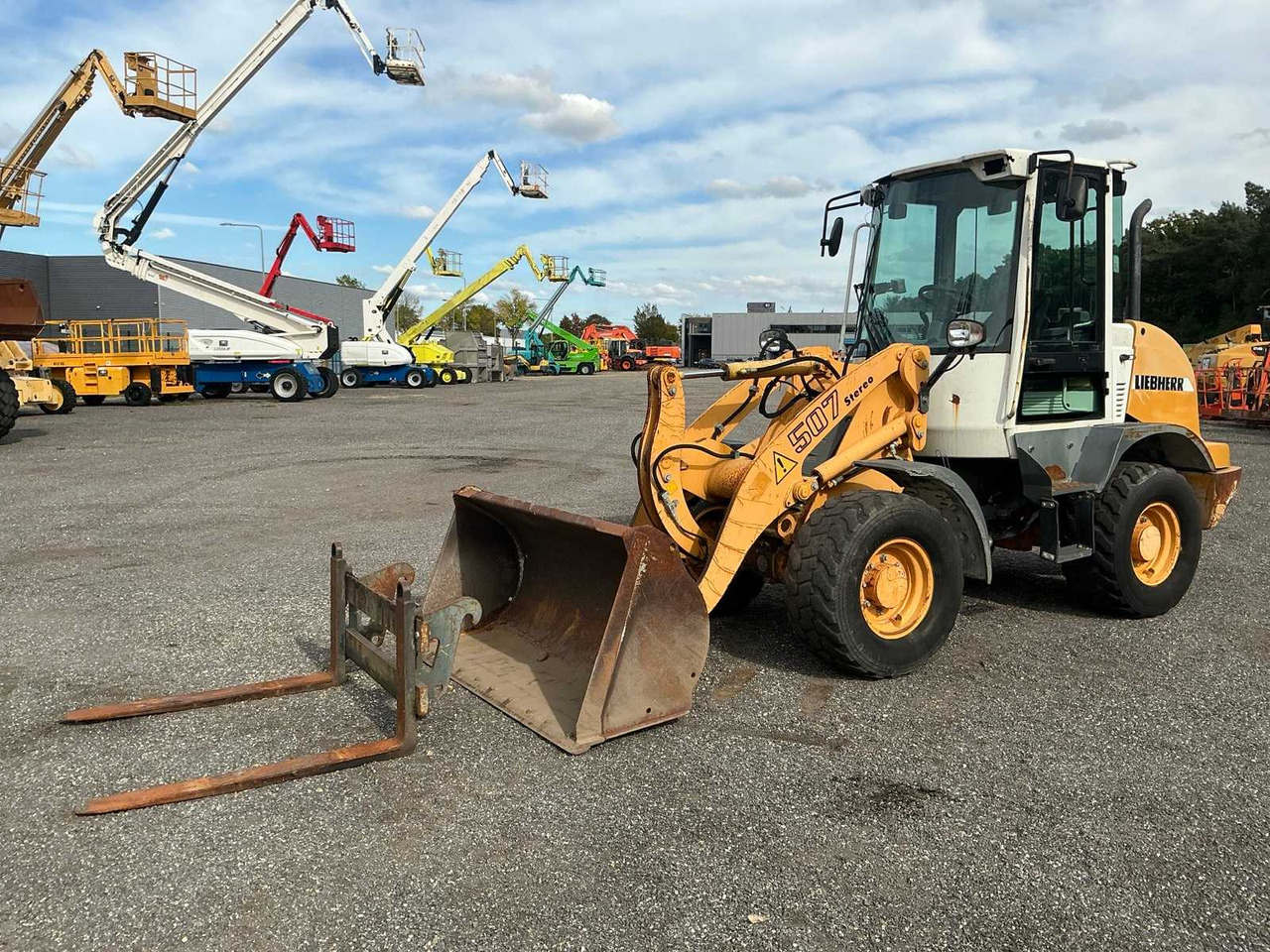 Liebherr L 507 Stereo - Ratinis krautuvas: foto 1 Liebherr L 507 Stereo - Ratinis krautuvas: foto 1