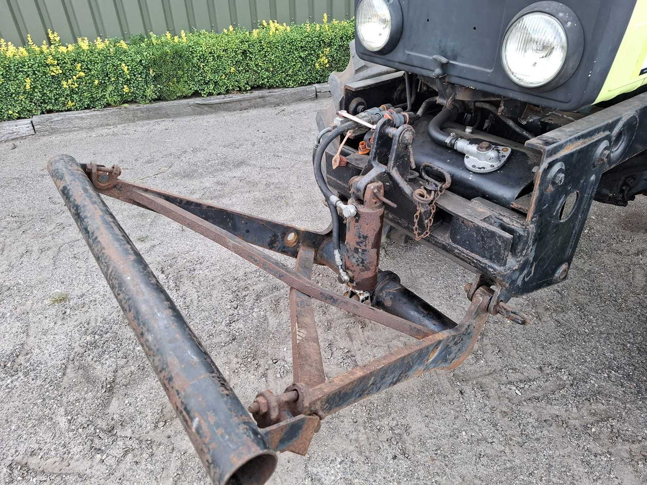 MERCEDES-BENZ - MB TRAC 800 - ALL-WHEEL DRIVE AGRICULTURAL TRACTOR - Traktorius: foto 4 MERCEDES-BENZ - MB TRAC 800 - ALL-WHEEL DRIVE AGRICULTURAL TRACTOR - Traktorius: foto 4