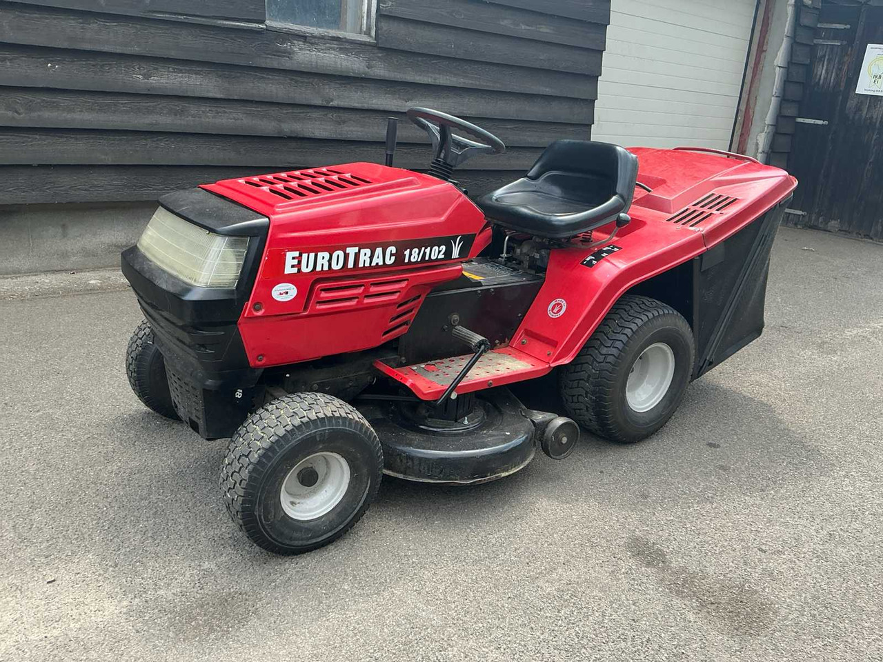 MTD Eurotrac 18/102 - Vejapjovė: foto 1 MTD Eurotrac 18/102 - Vejapjovė: foto 1