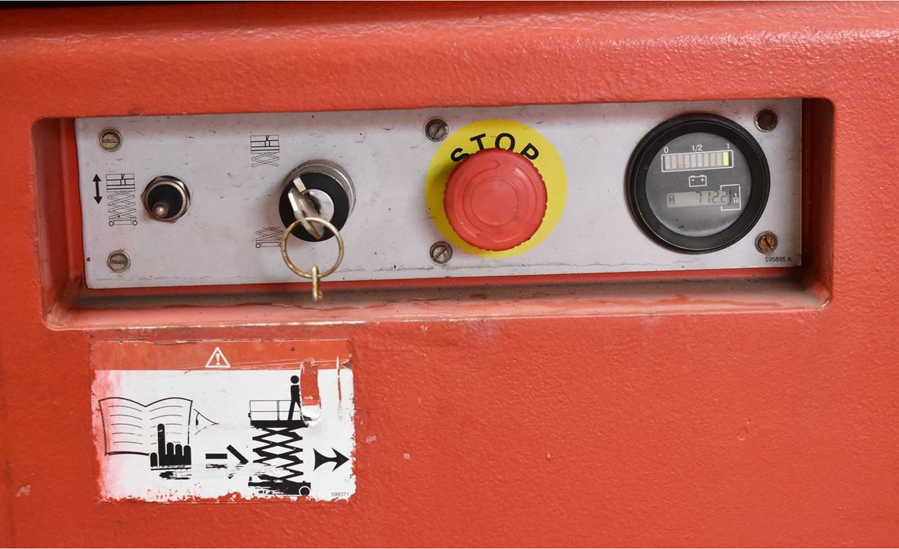 Manitou 100XEL - Kėlimo platforma: foto 5 Manitou 100XEL - Kėlimo platforma: foto 5