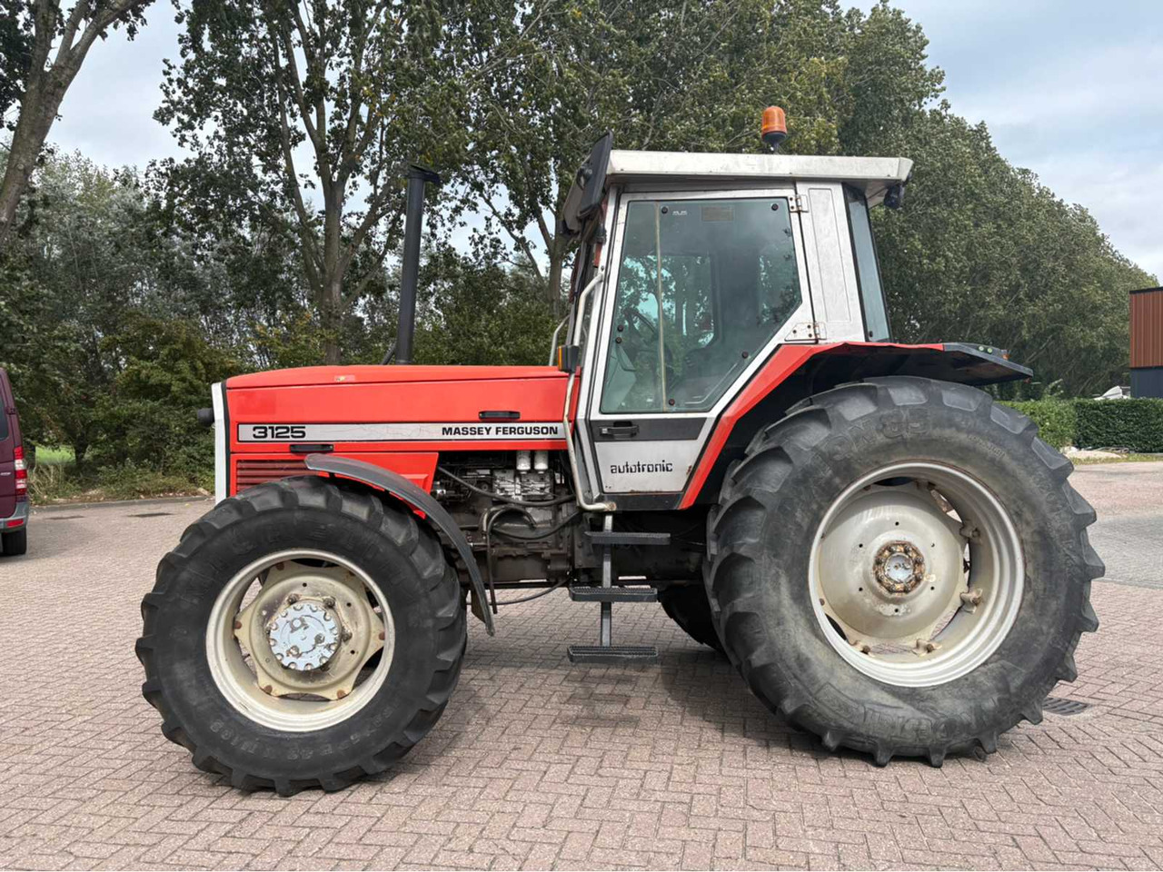 Massey Ferguson 3125 - Traktorius: foto 3 Massey Ferguson 3125 - Traktorius: foto 3