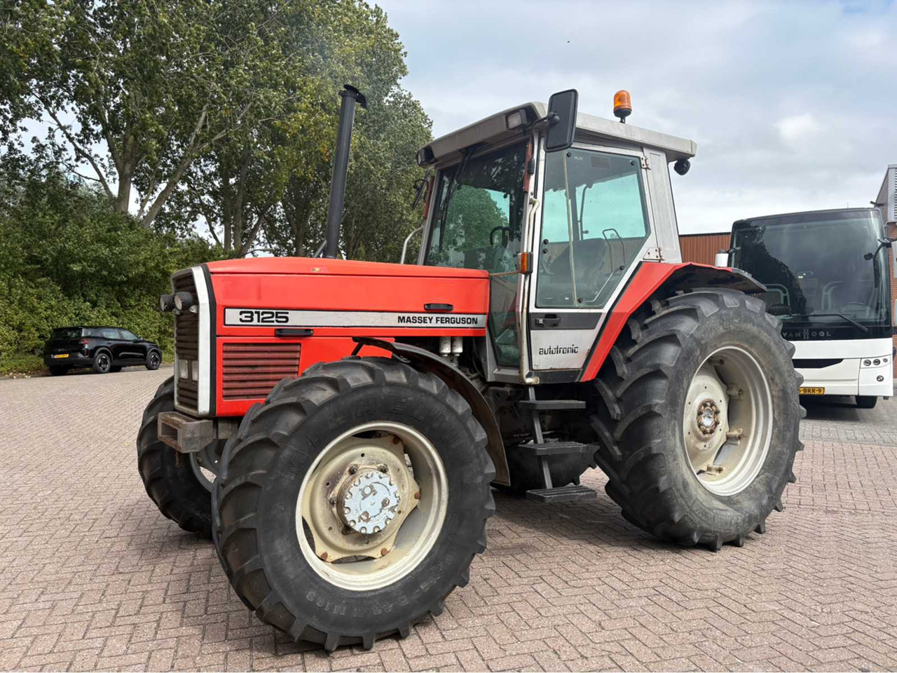 Massey Ferguson 3125 - Traktorius: foto 2 Massey Ferguson 3125 - Traktorius: foto 2