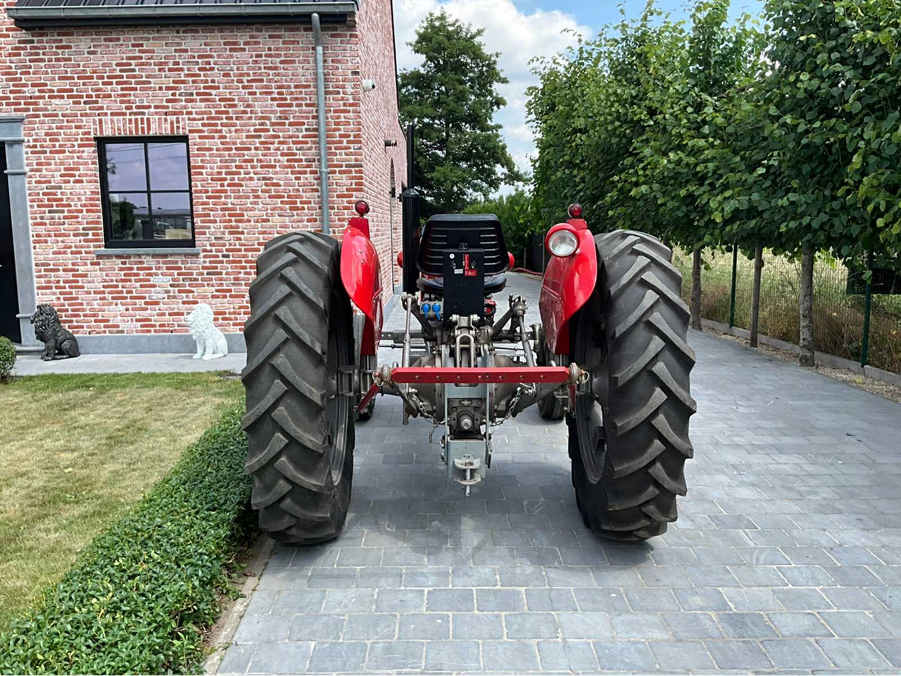Massey Ferguson - Traktorius: foto 4 Massey Ferguson - Traktorius: foto 4