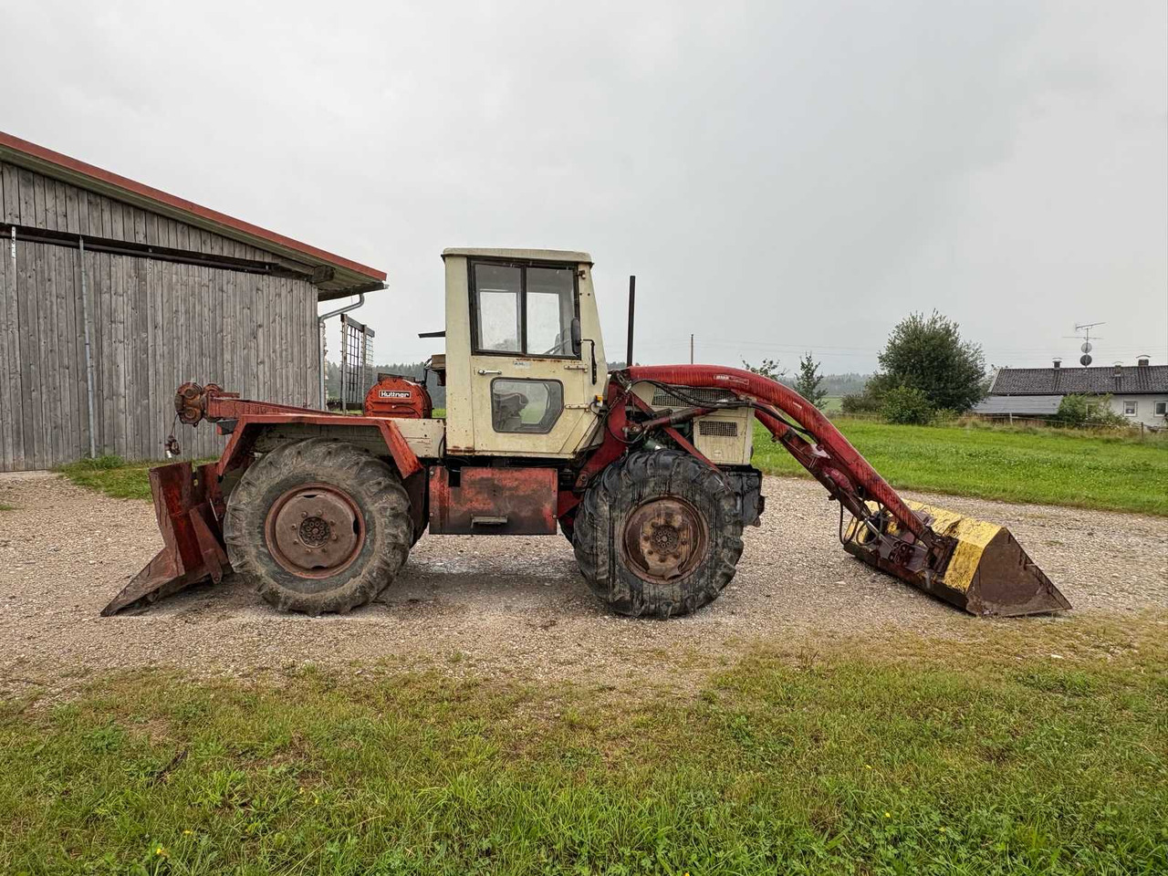Mercedes-Benz / Huttner Spezialtraktor mit Frontlader und Rückewinde - Komunalinis traktorius: foto 4 Mercedes-Benz / Huttner Spezialtraktor mit Frontlader und Rückewinde - Komunalinis traktorius: foto 4