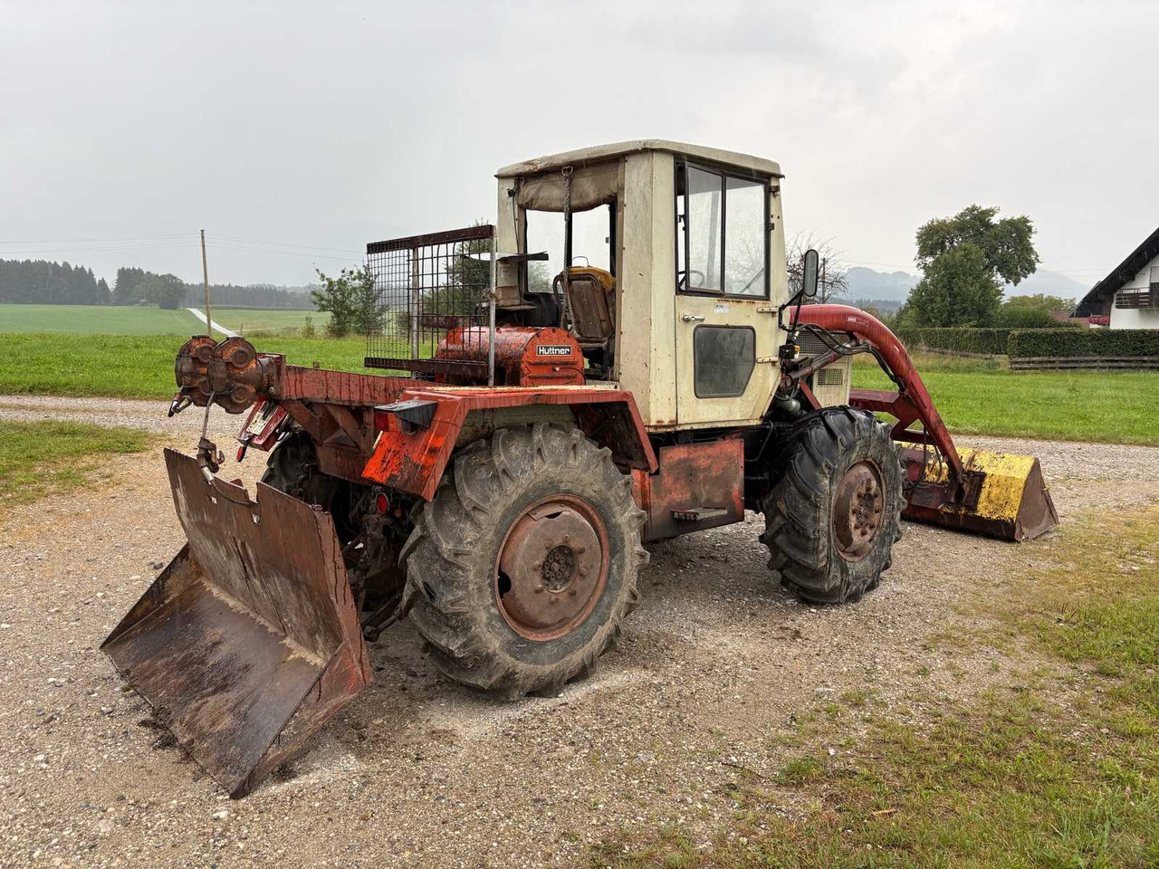 Mercedes-Benz / Huttner Spezialtraktor mit Frontlader und Rückewinde - Komunalinis traktorius: foto 5 Mercedes-Benz / Huttner Spezialtraktor mit Frontlader und Rückewinde - Komunalinis traktorius: foto 5