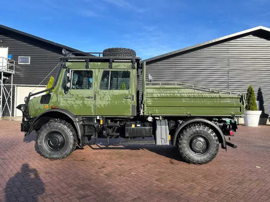 Mercedes-benz Unimog u 4023 dubbel cabine 9049 km - Traktorius: foto 4 Mercedes-benz Unimog u 4023 dubbel cabine 9049 km - Traktorius: foto 4