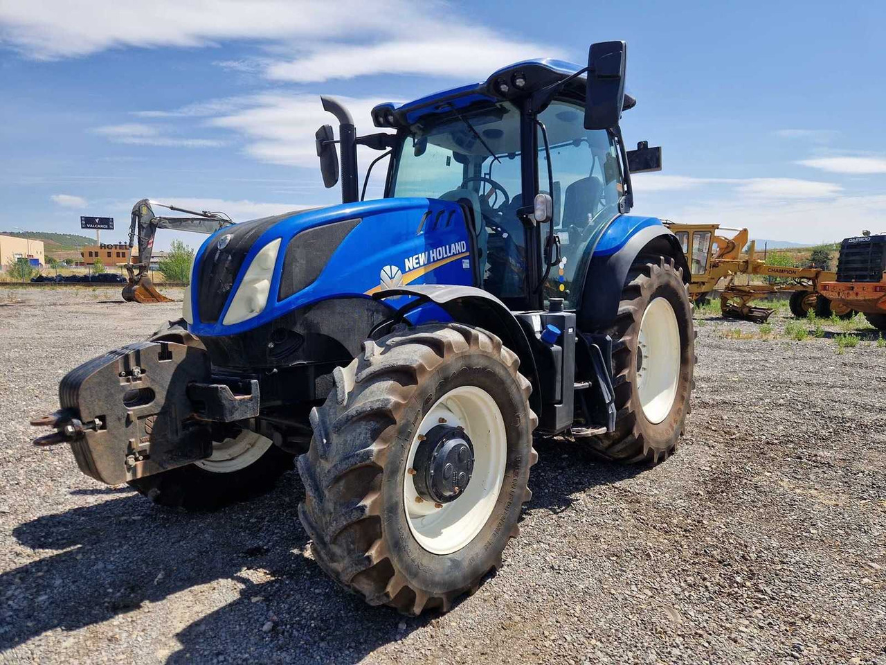NEW HOLLAND T 6.155 - Traktorius: foto 1 NEW HOLLAND T 6.155 - Traktorius: foto 1