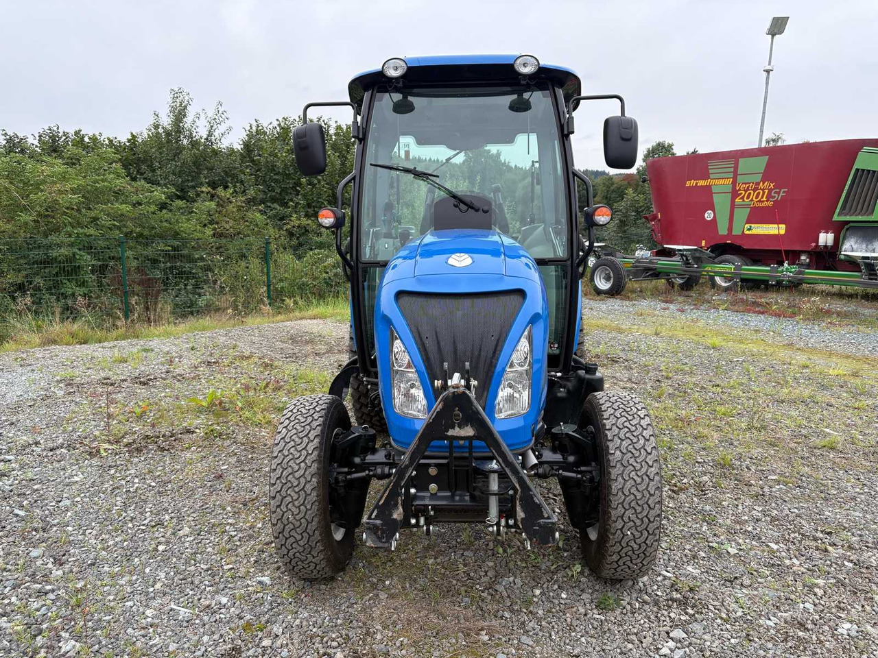 New Holland Boomer 50 - Mini traktorius: foto 3 New Holland Boomer 50 - Mini traktorius: foto 3