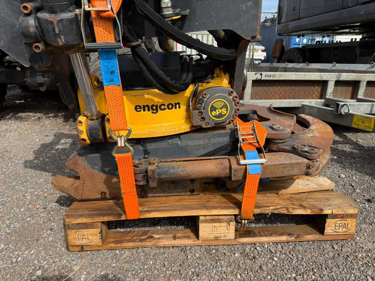 Engcon 233SP-QS80CR - Padargas - Statybinė technika: foto 2 Engcon 233SP-QS80CR - Padargas - Statybinė technika: foto 2