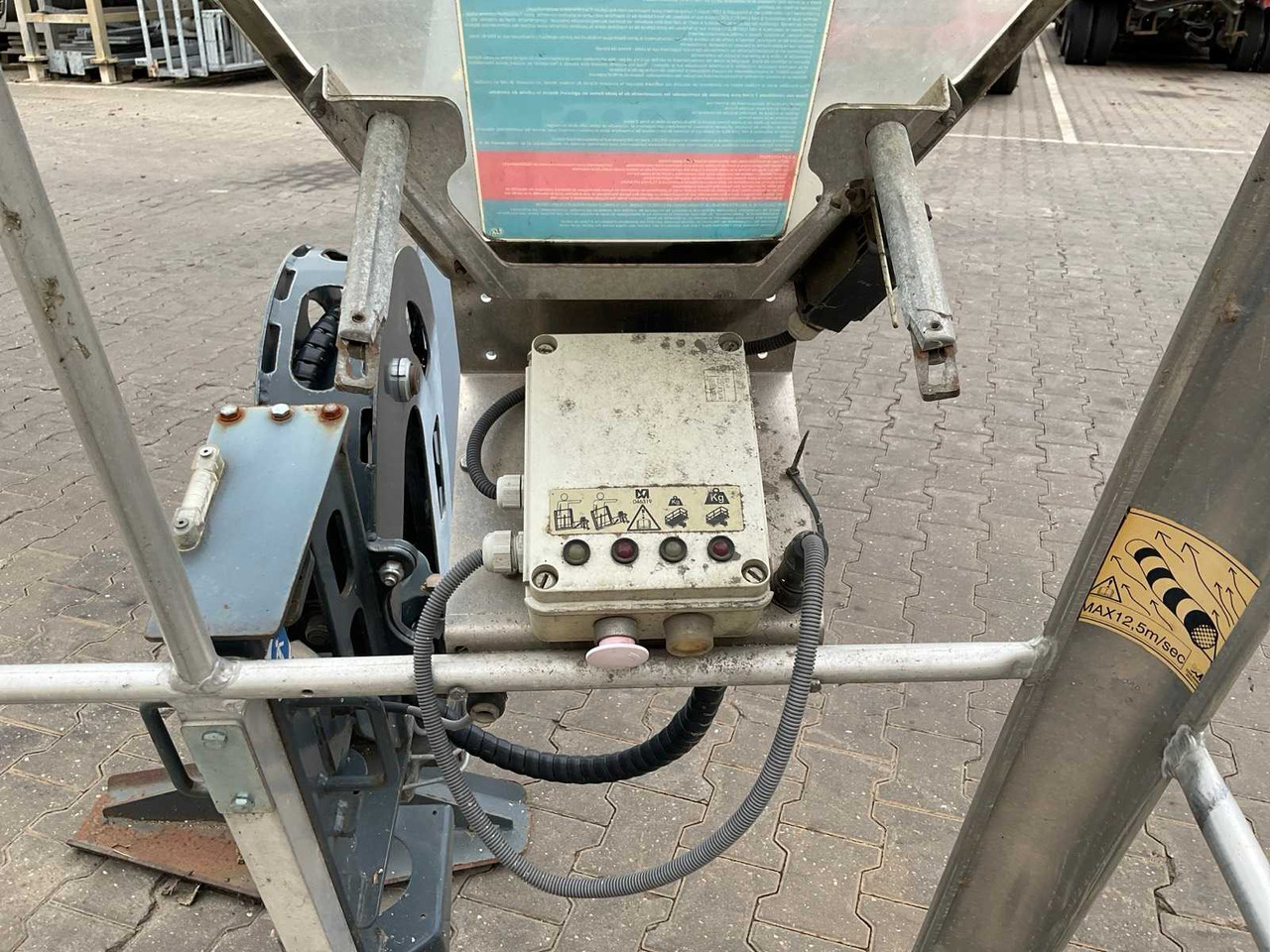 Treemme Space V3 ZM2 - Padargas - Statybinė technika: foto 4 Treemme Space V3 ZM2 - Padargas - Statybinė technika: foto 4