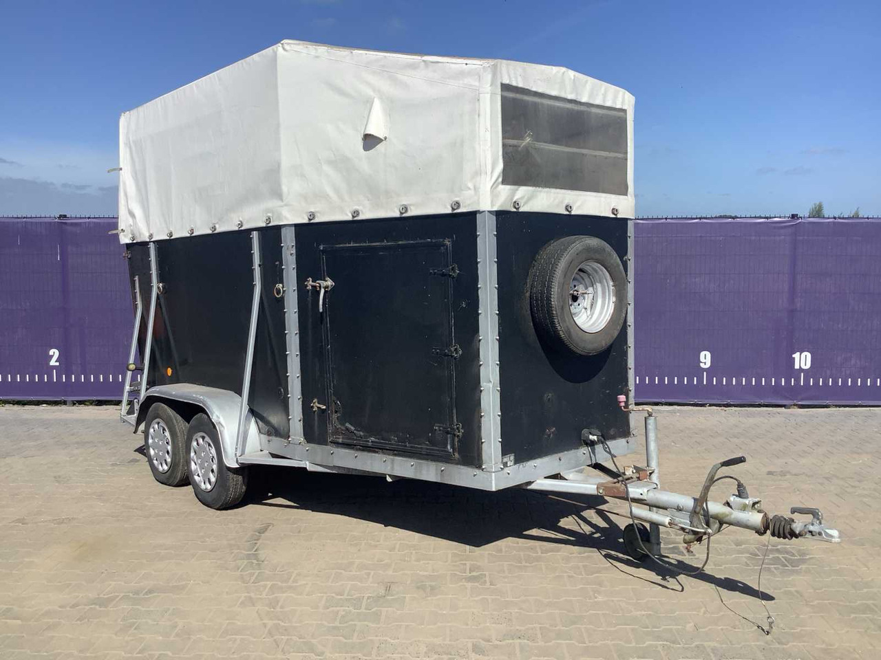 1993 - HOFFMANN - GINDORF - HORSE TRAILER 2-HORSE - Priekaba: foto 2 1993 - HOFFMANN - GINDORF - HORSE TRAILER 2-HORSE - Priekaba: foto 2