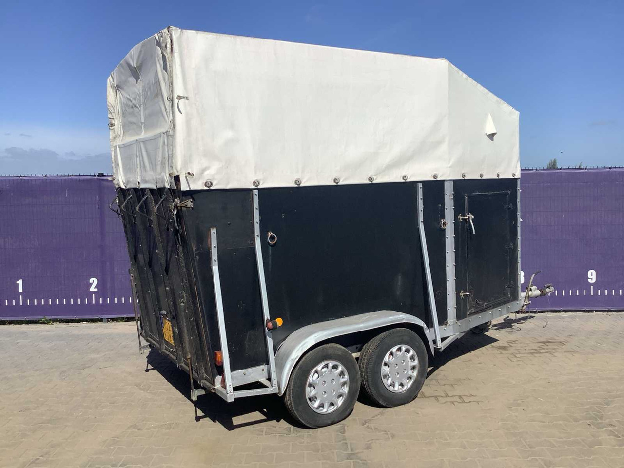 1993 - HOFFMANN - GINDORF - HORSE TRAILER 2-HORSE - Priekaba: foto 3 1993 - HOFFMANN - GINDORF - HORSE TRAILER 2-HORSE - Priekaba: foto 3