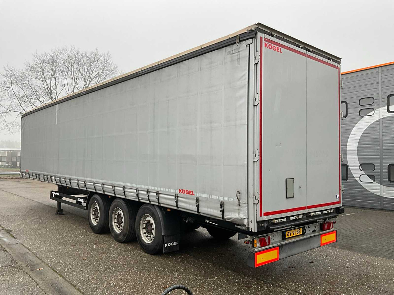 2018 KÖGEL SN24 CURTAINSIDER SEMI-TRAILER OV-91-BB - Puspriekabė: foto 3 2018 KÖGEL SN24 CURTAINSIDER SEMI-TRAILER OV-91-BB - Puspriekabė: foto 3