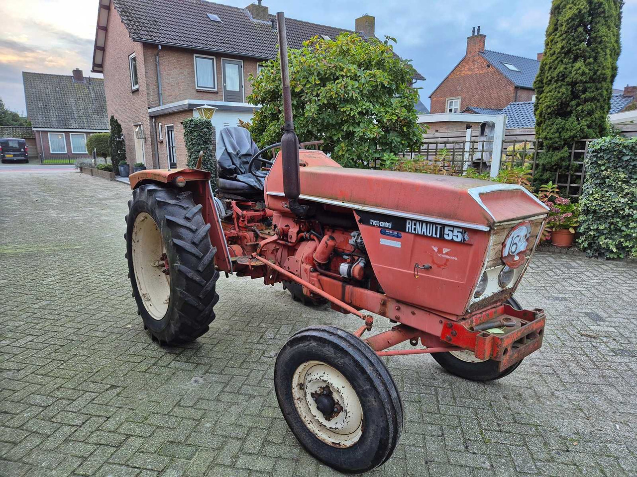 Renault 55 - Traktorius: foto 2 Renault 55 - Traktorius: foto 2