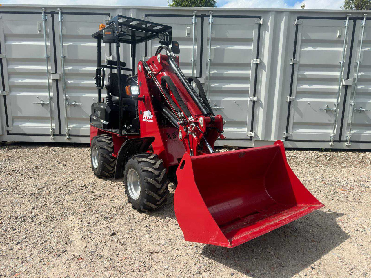 Rhino-cross R906T - Ratinis krautuvas: foto 5 Rhino-cross R906T - Ratinis krautuvas: foto 5