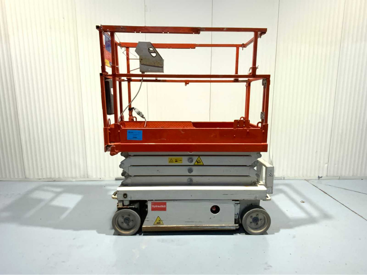 SKYJACK - SJIII3219 BJ. 2015 - AERIAL PLATFORM - WORKING HEIGHT 7.8M, 266 HOURS - Kėlimo platforma: foto 2 SKYJACK - SJIII3219 BJ. 2015 - AERIAL PLATFORM - WORKING HEIGHT 7.8M, 266 HOURS - Kėlimo platforma: foto 2