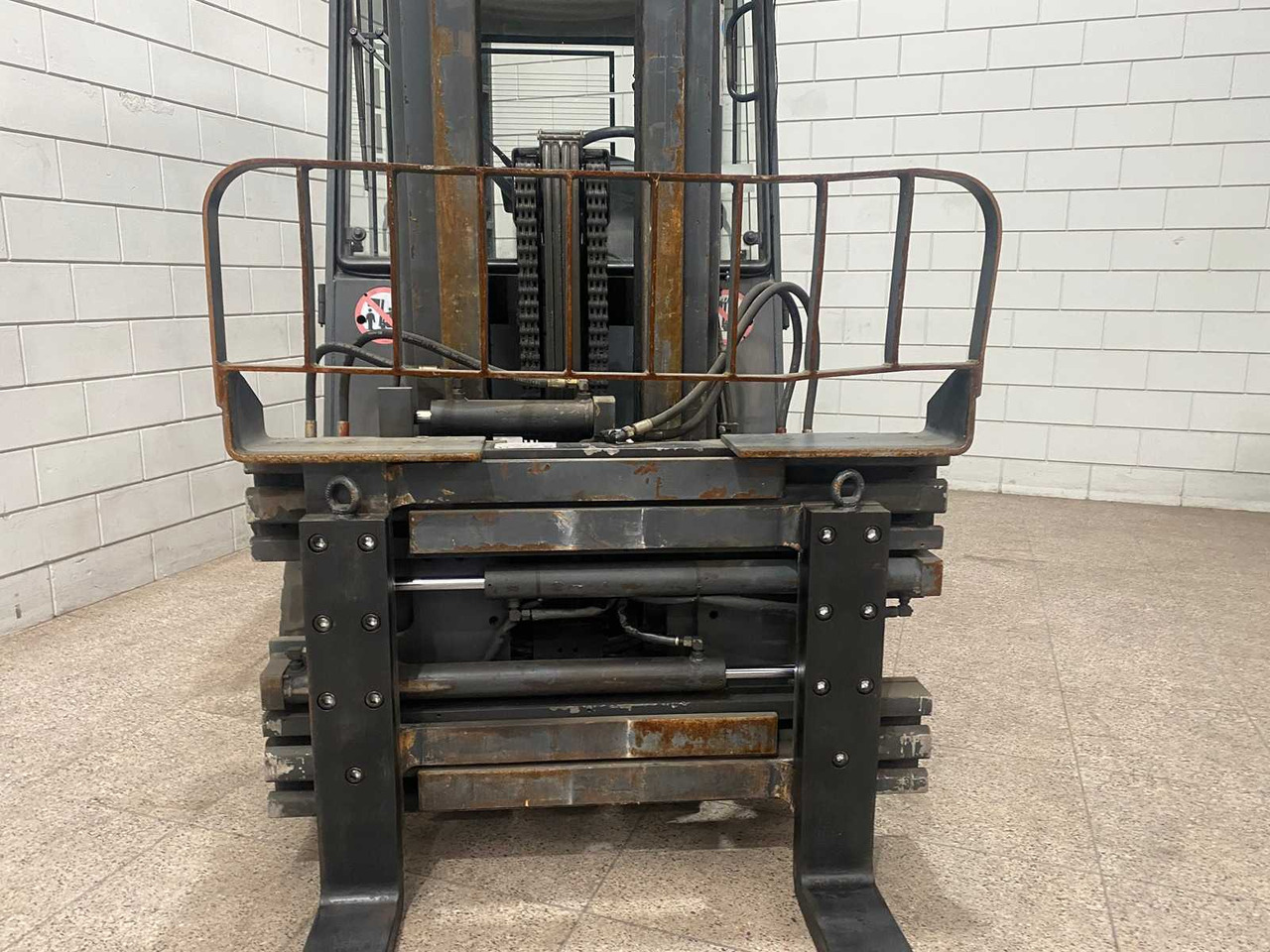 STILL - R60-40 - FORKLIFT - SIDE-SHIFT - FORK SETTER - Šakinis krautuvas: foto 4 STILL - R60-40 - FORKLIFT - SIDE-SHIFT - FORK SETTER - Šakinis krautuvas: foto 4