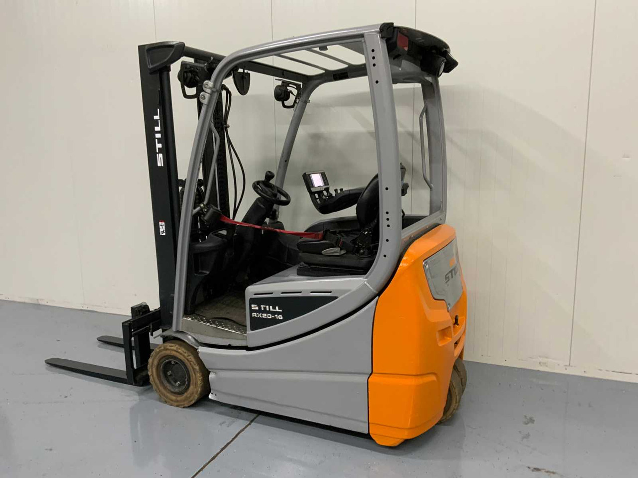 STILL RX 20-16 FORKLIFT, SIDE-SHIFT, BLUESPOT, 2019 FORKLIFT - Šakinis krautuvas: foto 3 STILL RX 20-16 FORKLIFT, SIDE-SHIFT, BLUESPOT, 2019 FORKLIFT - Šakinis krautuvas: foto 3