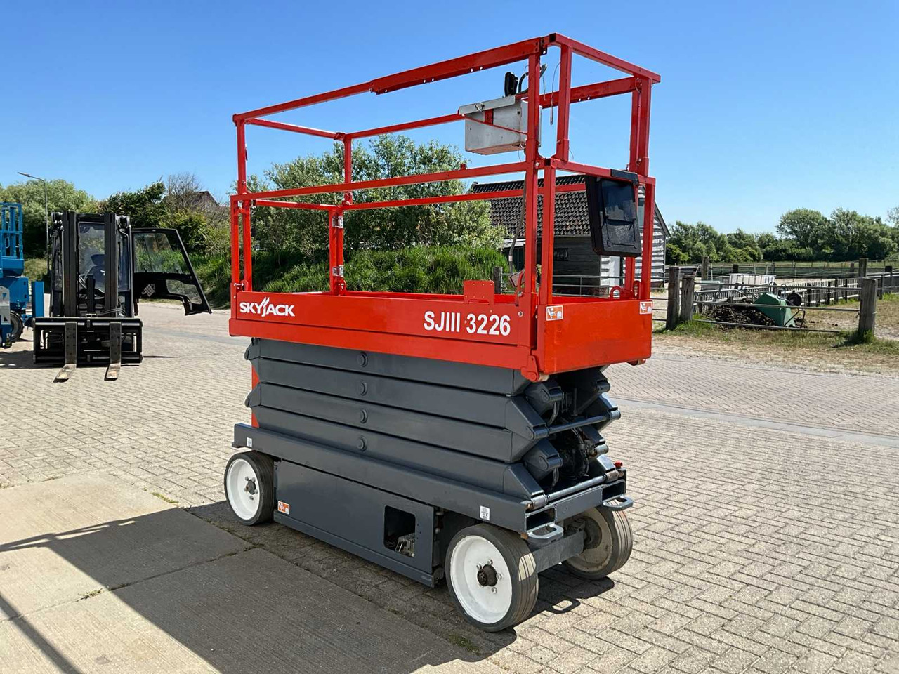 Skyjack SJIII 3226 - Kėlimo platforma: foto 2 Skyjack SJIII 3226 - Kėlimo platforma: foto 2