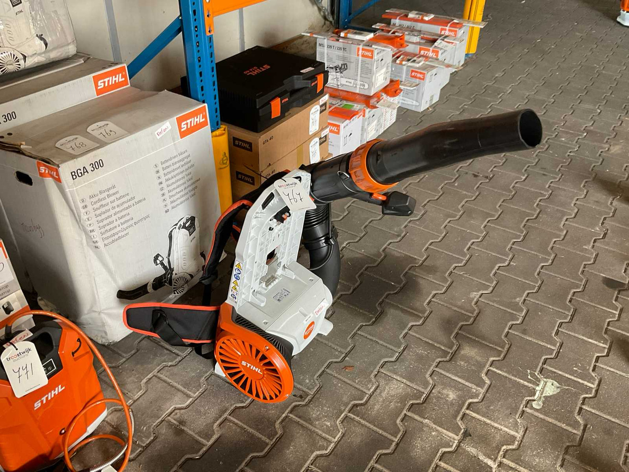 Stihl BGA 300 - Technika sodui ir daržui: foto 2 Stihl BGA 300 - Technika sodui ir daržui: foto 2