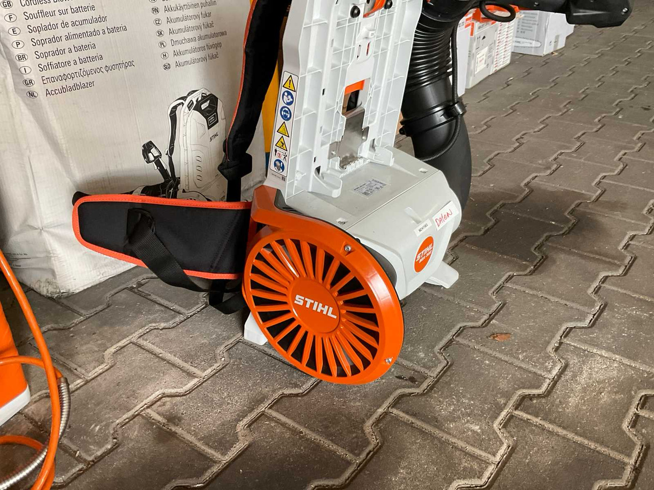 Technika sodui ir daržui Stihl BGA 300: foto 6