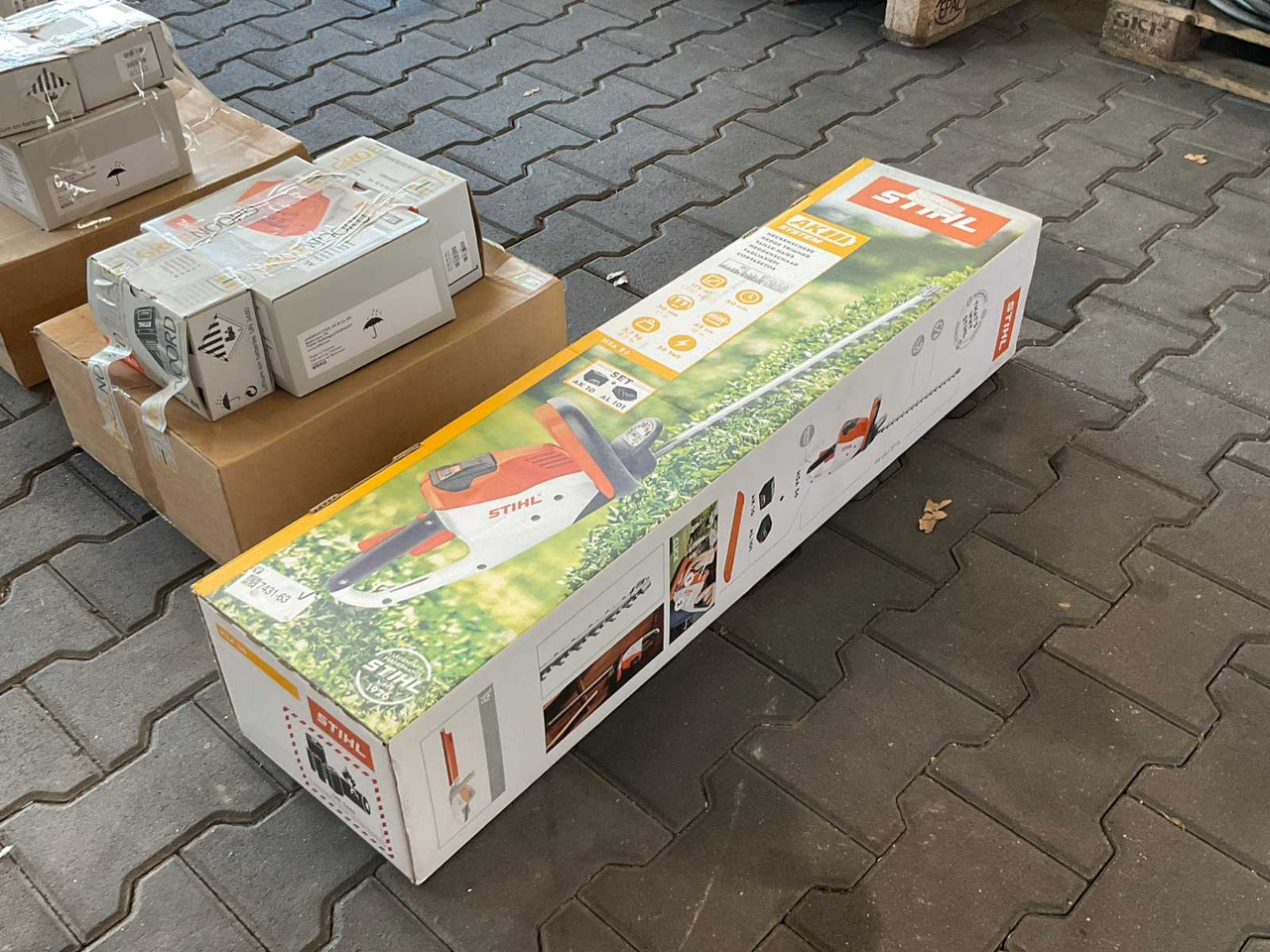 Stihl HSA 56 - Technika sodui ir daržui: foto 3 Stihl HSA 56 - Technika sodui ir daržui: foto 3