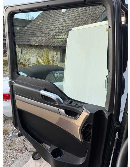 Sunkvežimis 2017 MAN TGL 7.180 TRUCK WITH BRIDGE AND REAR CRANE: foto 19 Sunkvežimis 2017 MAN TGL 7.180 TRUCK WITH BRIDGE AND REAR CRANE: foto 19