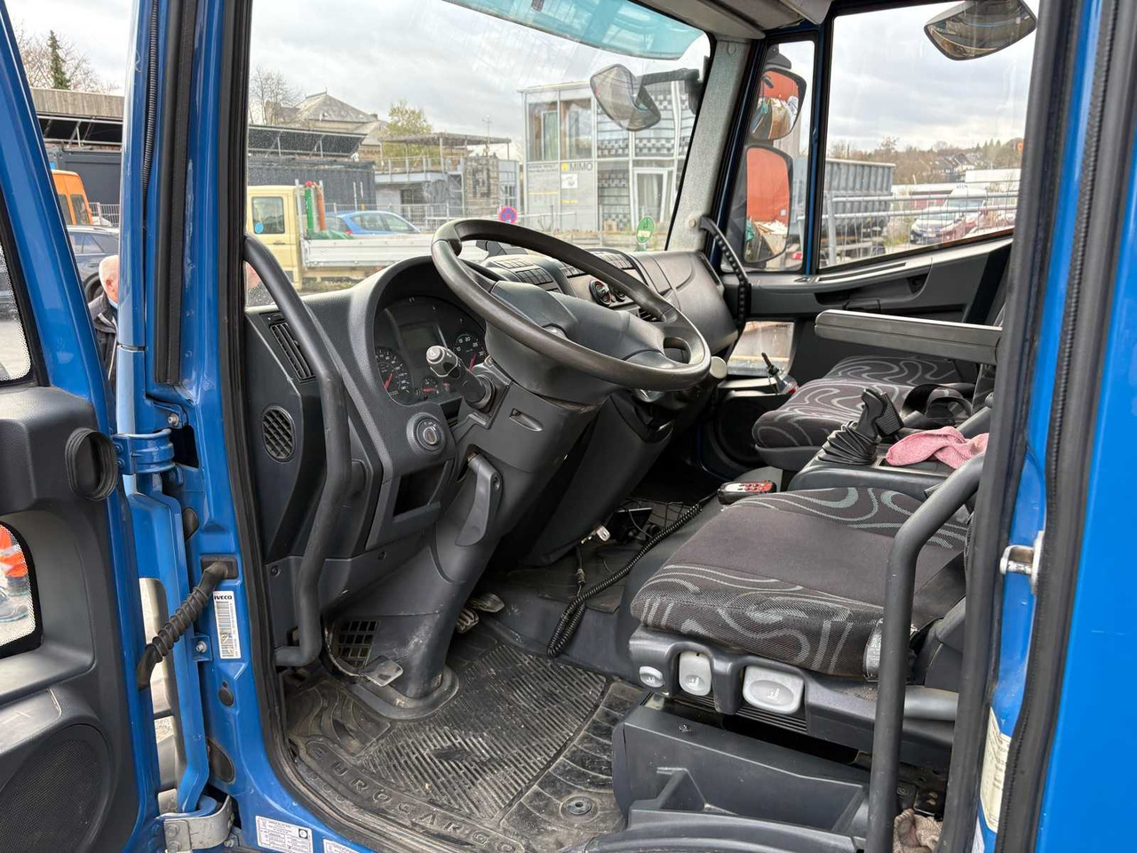 Sunkvežimis IVECO CARGO HOOKLIFT FROM 2015 – INCL. 3 CONTAINERS: foto 14