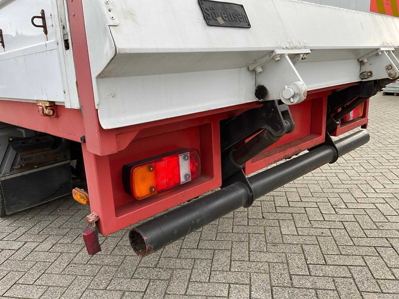 Sunkvežimis MERCEDES-BENZ TRUCK: foto 11