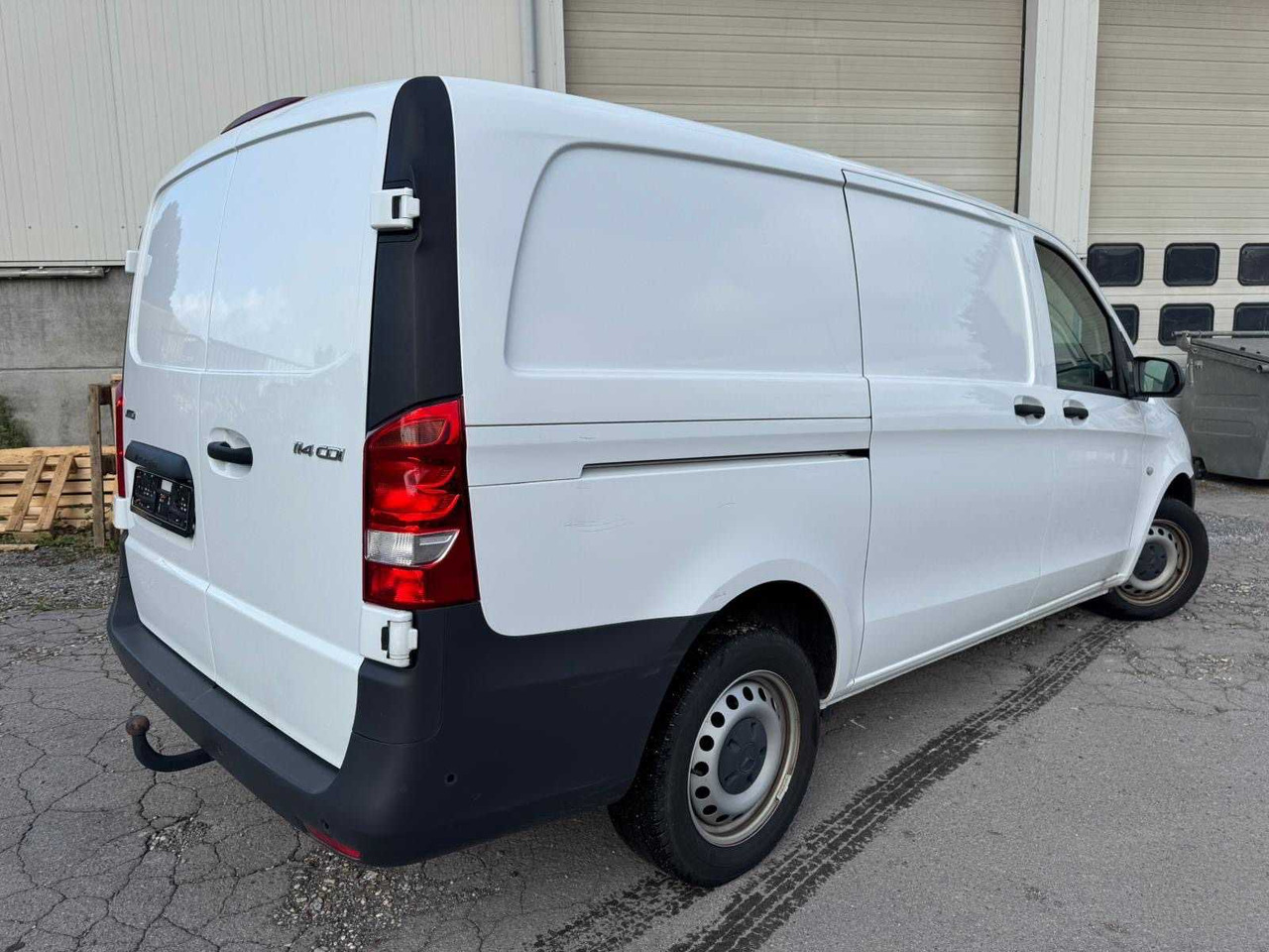 MERCEDES-BENZ VITO 114 CDI KA/L3 – FIRST REG. 2023 – ONLY 31.000 KM – REVERSING CAMERA – TOWBAR - Sunkvežimis: foto 3 MERCEDES-BENZ VITO 114 CDI KA/L3 – FIRST REG. 2023 – ONLY 31.000 KM – REVERSING CAMERA – TOWBAR - Sunkvežimis: foto 3