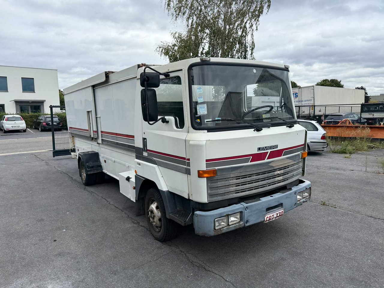 NISSAN - 1991 - L50.09 - TRUCK - Sunkvežimis: foto 4 NISSAN - 1991 - L50.09 - TRUCK - Sunkvežimis: foto 4