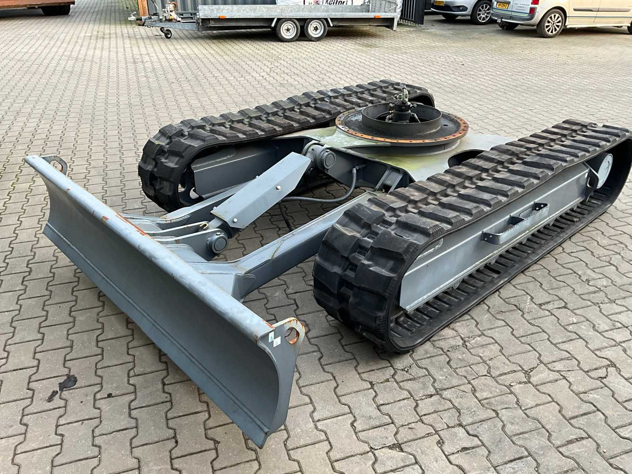 TAKEUCHI TB290-2 TRACKED DUMPER UNDERCARRIAGE - Mini savivartis: foto 1 TAKEUCHI TB290-2 TRACKED DUMPER UNDERCARRIAGE - Mini savivartis: foto 1