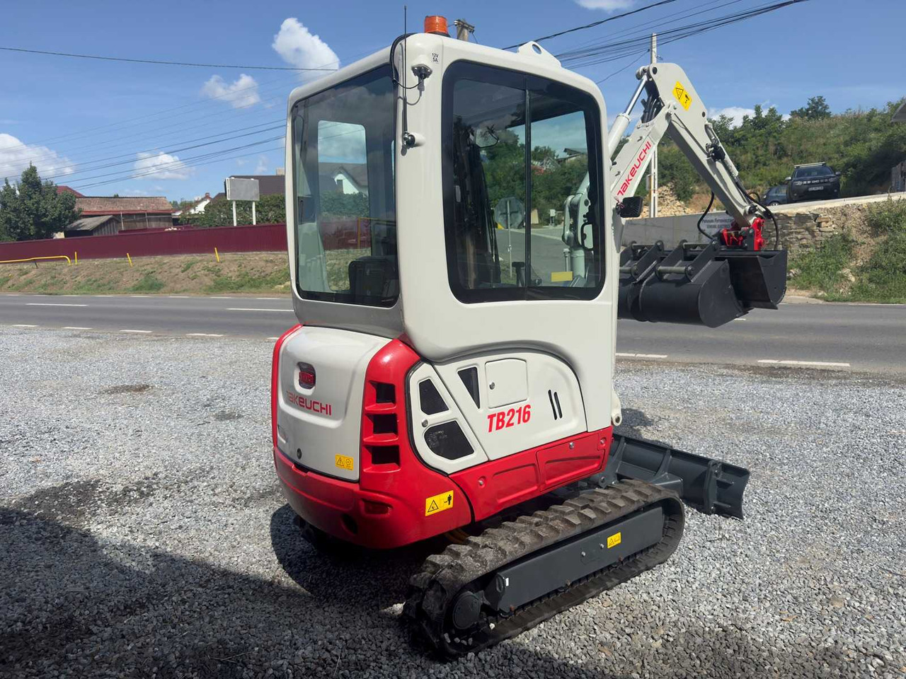 Takeuchi TB 216 - Mini ekskavatorius: foto 3 Takeuchi TB 216 - Mini ekskavatorius: foto 3