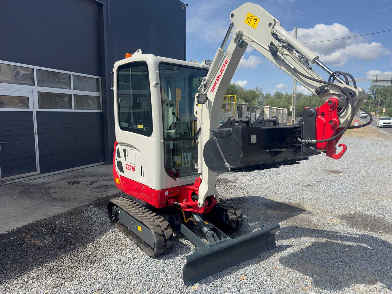 Takeuchi TB 216 - Mini ekskavatorius: foto 4 Takeuchi TB 216 - Mini ekskavatorius: foto 4