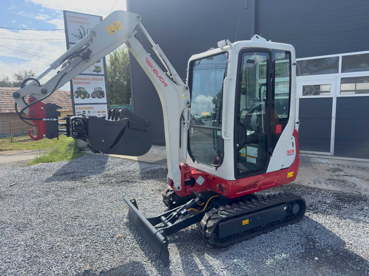 Takeuchi TB 216 - Mini ekskavatorius: foto 1 Takeuchi TB 216 - Mini ekskavatorius: foto 1