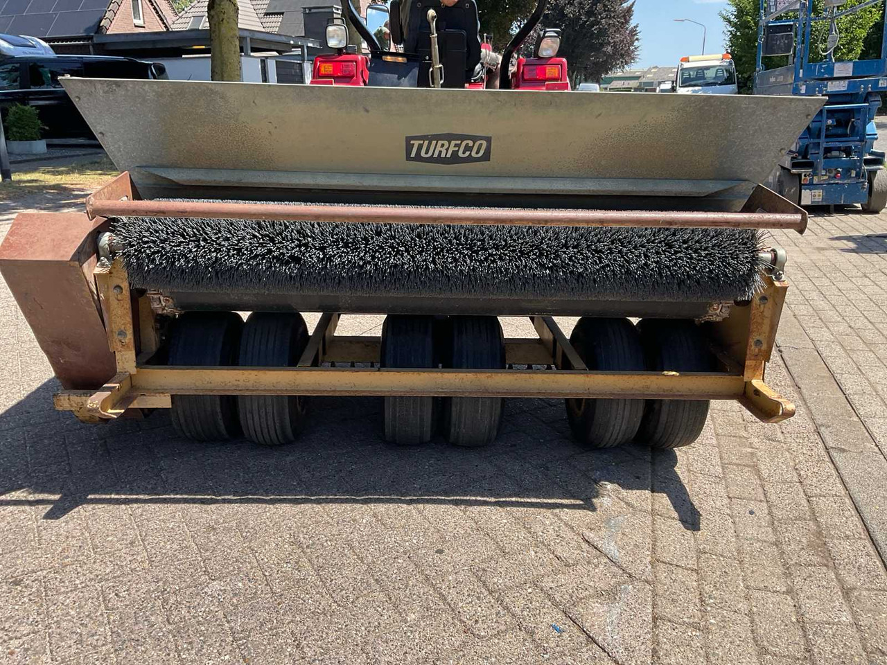 Turfco Mete-r-matic III Top Dresser - Technika sodui ir daržui: foto 5 Turfco Mete-r-matic III Top Dresser - Technika sodui ir daržui: foto 5