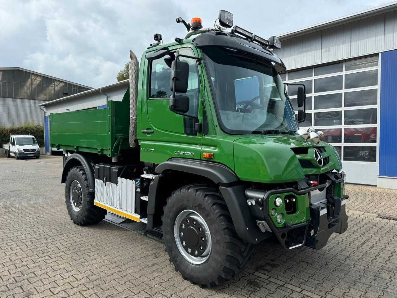 UNIMOG - 2018 - U430 - DUMPER - Mini savivartis: foto 2 UNIMOG - 2018 - U430 - DUMPER - Mini savivartis: foto 2