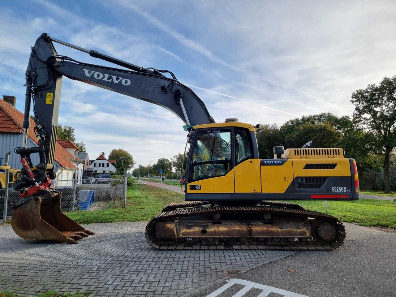 VOLVO EC250DNL - Vikšrinis ekskavatorius: foto 2 VOLVO EC250DNL - Vikšrinis ekskavatorius: foto 2