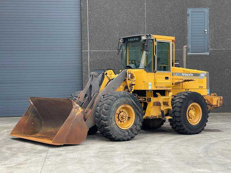 VOLVO - L70C - SHOVEL - Ratinis krautuvas: foto 1 VOLVO - L70C - SHOVEL - Ratinis krautuvas: foto 1