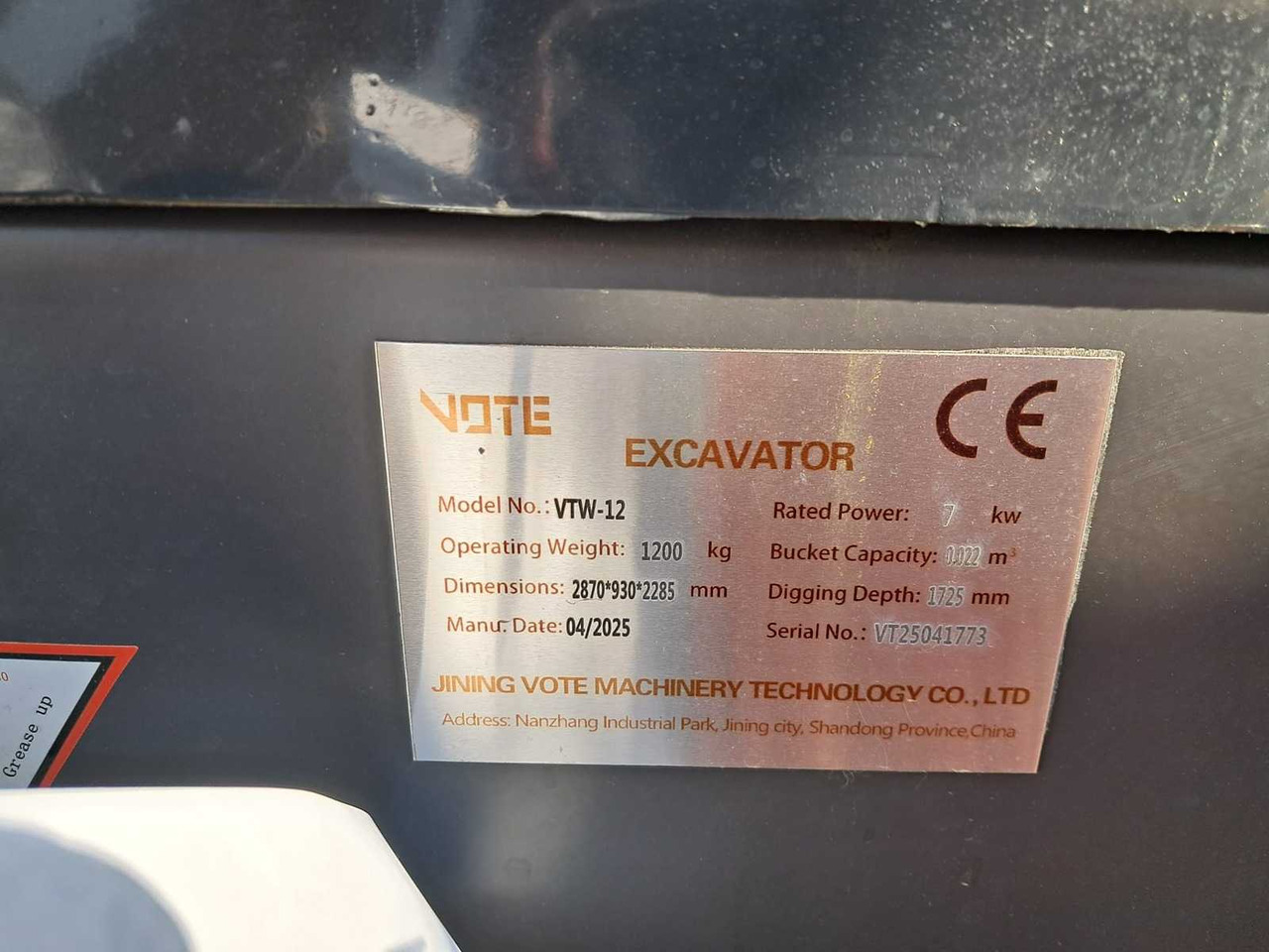 VOTE - Mini ekskavatorius: foto 3 VOTE - Mini ekskavatorius: foto 3