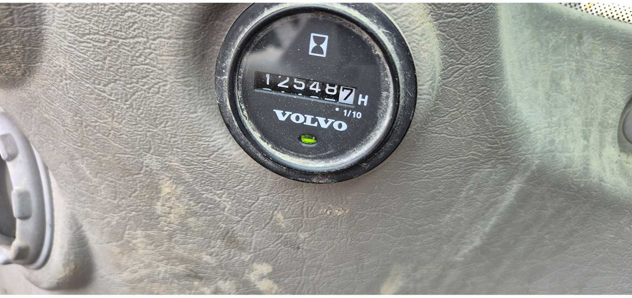 Volvo Construction Equipment EW140C - Ratinis ekskavatorius: foto 5 Volvo Construction Equipment EW140C - Ratinis ekskavatorius: foto 5