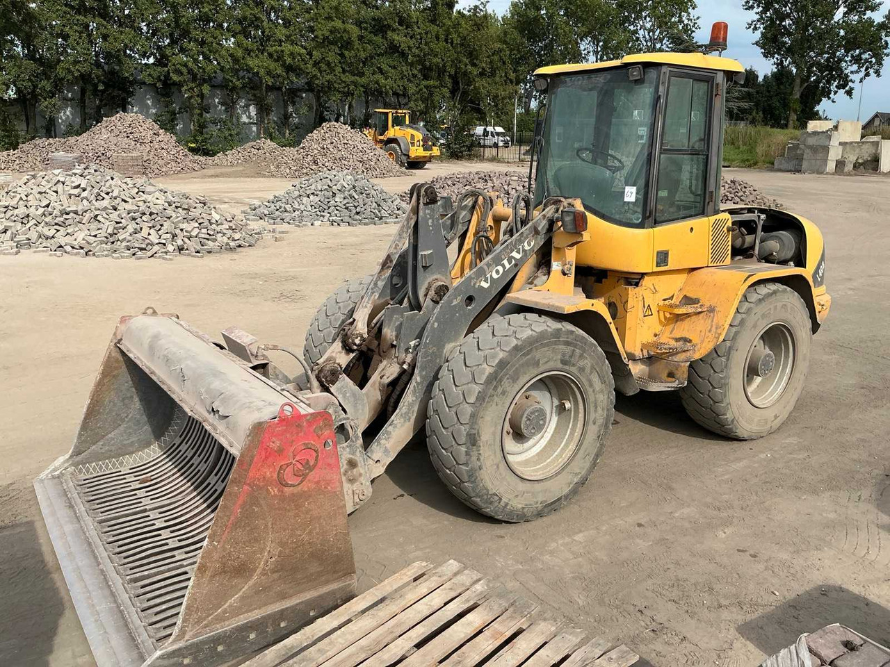 Volvo L40B - Ratinis krautuvas: foto 2 Volvo L40B - Ratinis krautuvas: foto 2