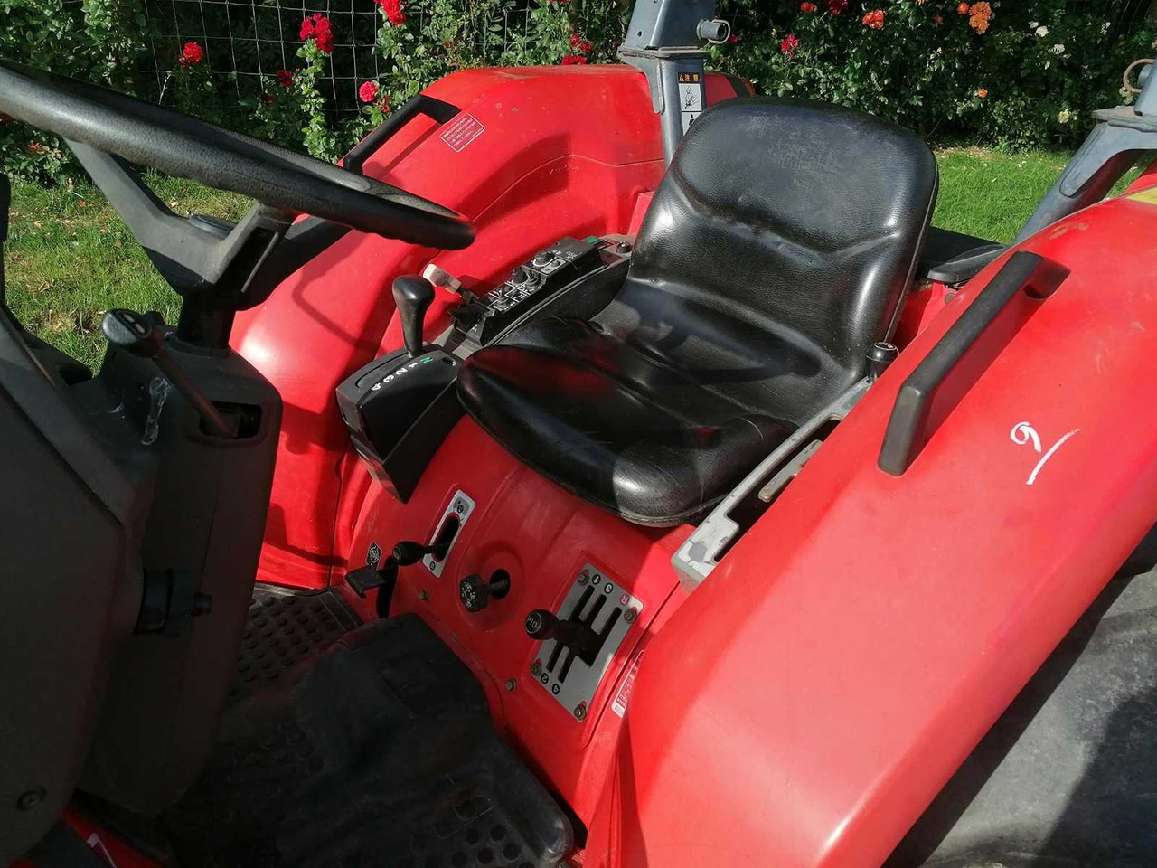 Yanmar AF-33 - Mini traktorius: foto 5 Yanmar AF-33 - Mini traktorius: foto 5