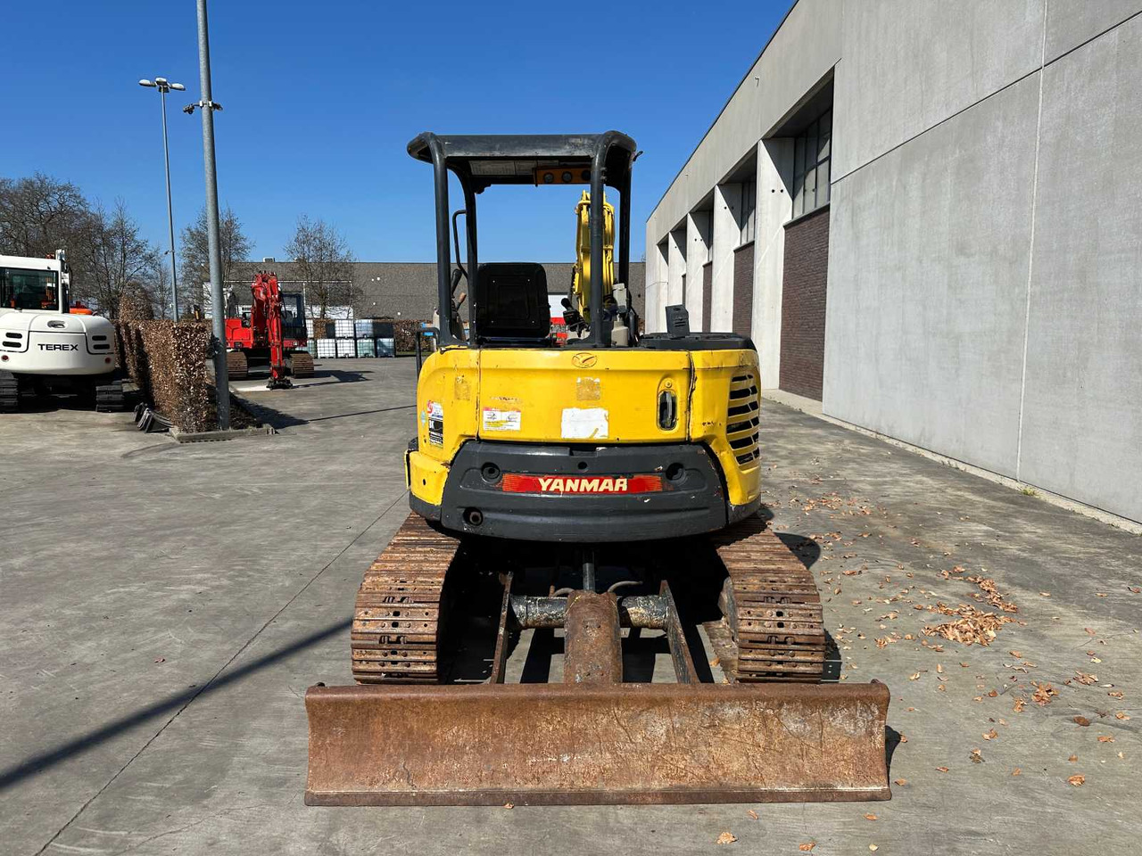 Yanmar VIO45-6B - Vikšrinis ekskavatorius: foto 5 Yanmar VIO45-6B - Vikšrinis ekskavatorius: foto 5