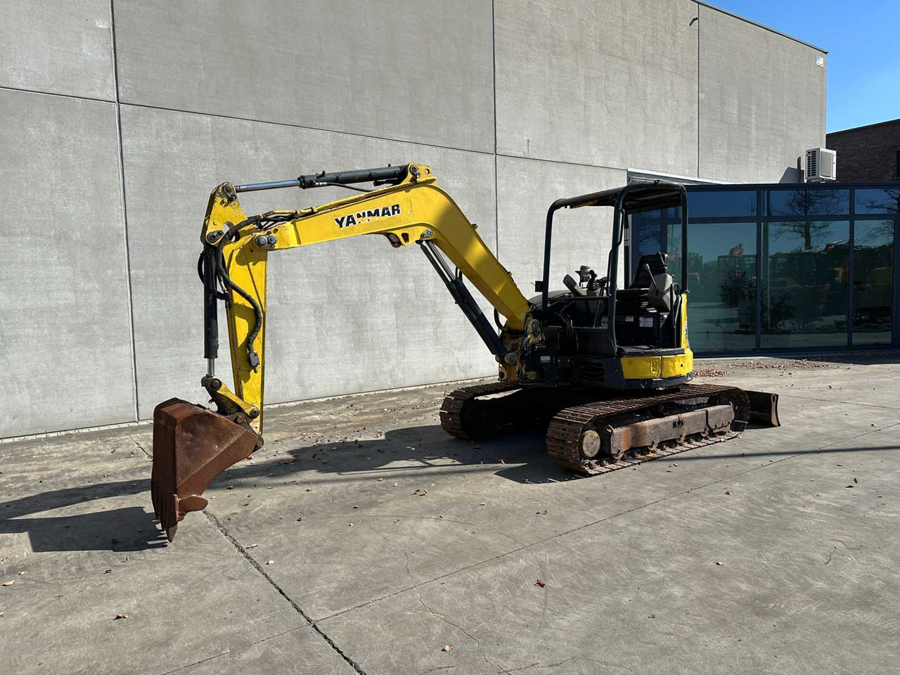 Yanmar Vio45 - Vikšrinis ekskavatorius: foto 1 Yanmar Vio45 - Vikšrinis ekskavatorius: foto 1