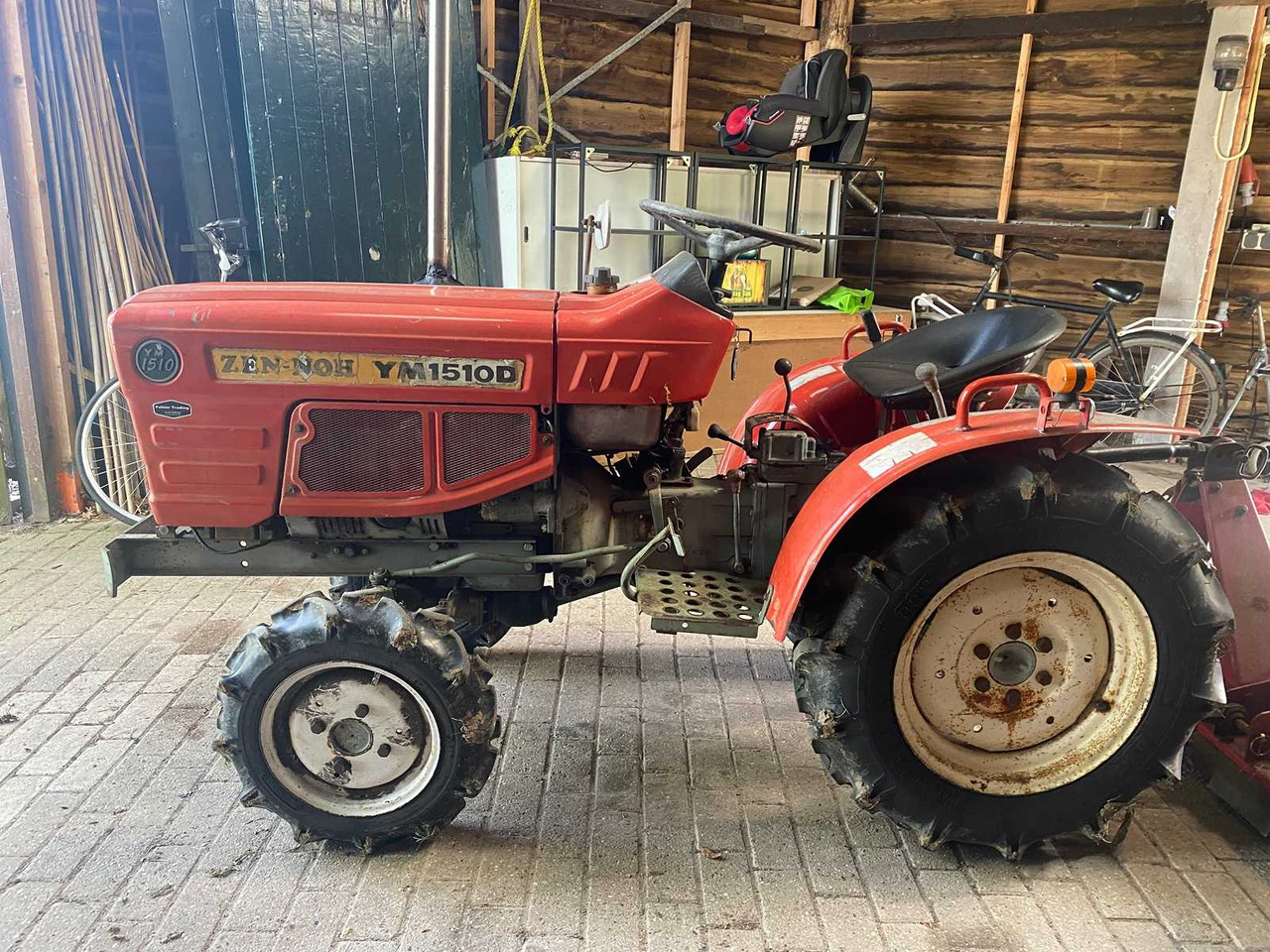 Yanmar zen-noh ym 1510D - Mini traktorius: foto 4 Yanmar zen-noh ym 1510D - Mini traktorius: foto 4