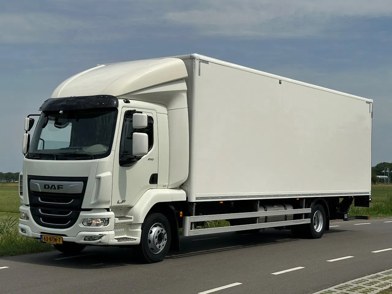 DAF LF 210 LF210.14. EURO6. 2022. 183401km 805x248x248. Bakwagen met Laadklep 2500kg - Furgonas sunkvežimis: foto 1 DAF LF 210 LF210.14. EURO6. 2022. 183401km 805x248x248. Bakwagen met Laadklep 2500kg - Furgonas sunkvežimis: foto 1