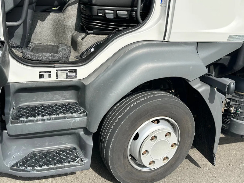 Renault D240.12. EURO6. 11-2021. - Tentinis sunkvežimis: foto 5 Renault D240.12. EURO6. 11-2021. - Tentinis sunkvežimis: foto 5