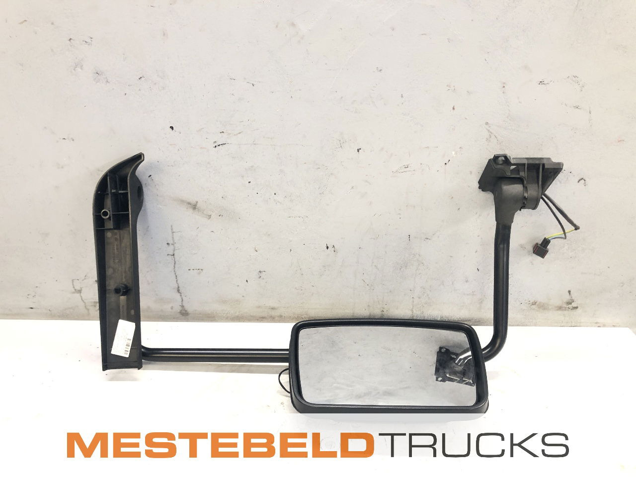 DAF Spiegel met steun links - Kabina ir interjeras - Sunkvežimis: foto 1 DAF Spiegel met steun links - Kabina ir interjeras - Sunkvežimis: foto 1